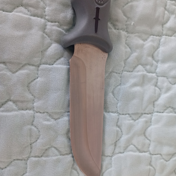 Camillus 9.5" Camp Knife, Titanium Bonded 4.75" Fixed Blade, Camping/Hunting, Gr - Picture 6 of 11